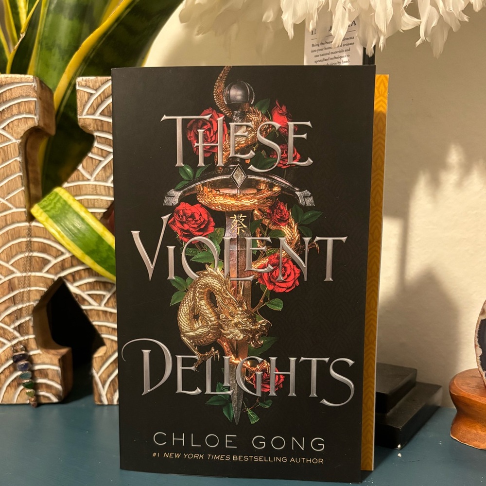 These violent delights by Chloe Gong